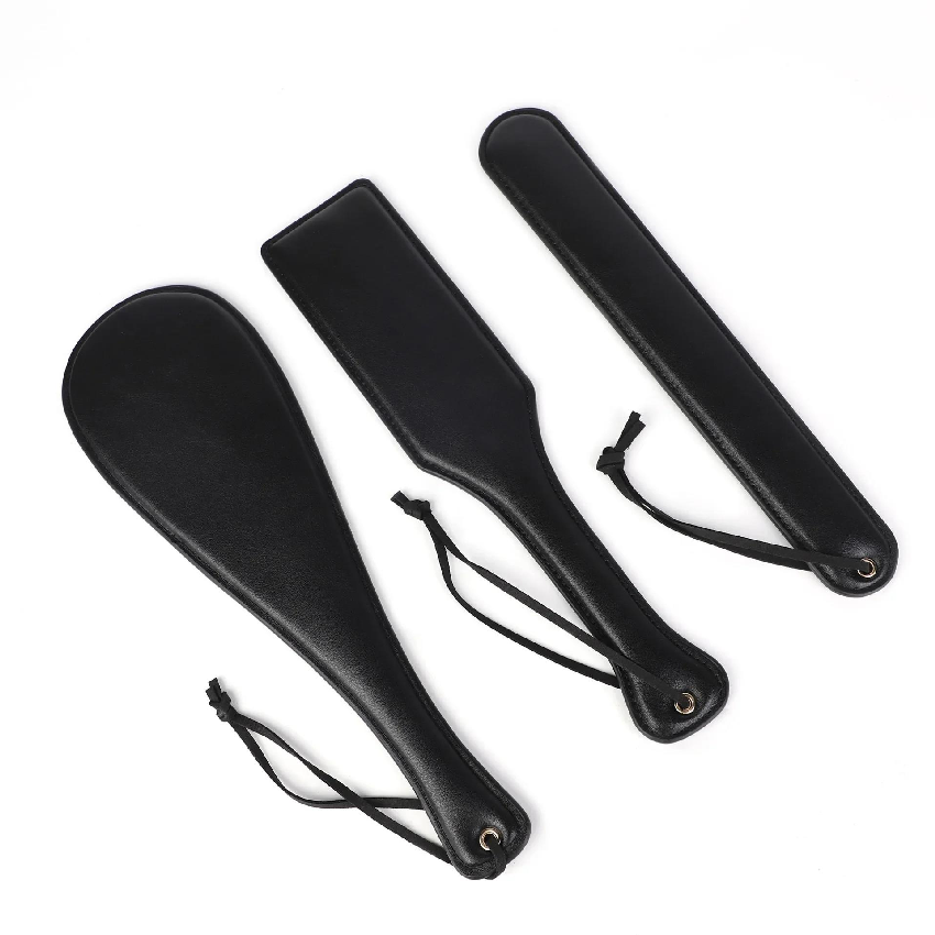 Zwart lederen zweep met Bdsm-s - Home Cooking Game recensie en prijs
